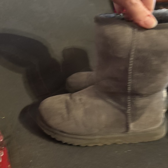 Ugg Australia Genuine Classic ShortBoots 7 US Women Dark Grey Leather Sheepskin - Picture 3 of 5